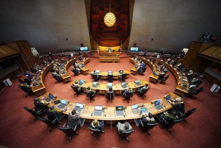 Hawaii Lawmakers Demand Government Accountability